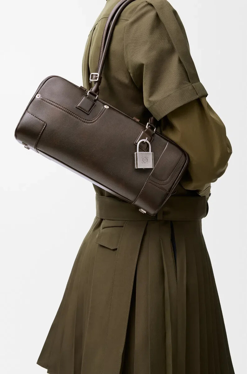 panta amazona 31 cropped bag in shiny calfskin vintage brown